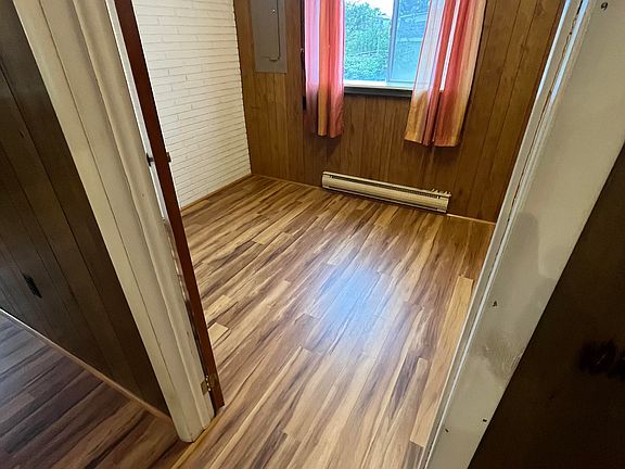 3rd image of 15 Williams St #1