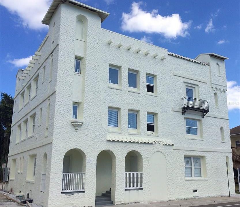 1st image of 409 8th St N APT 11