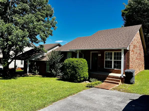 952&954 Nottingham Dr, Cookeville, TN 38506