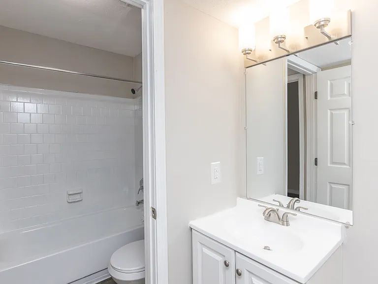 Cielo @ 325 Apartments — Photo 23