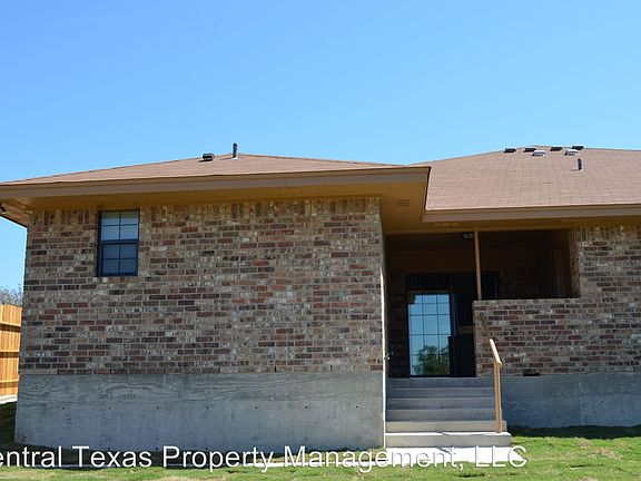 2nd image of 908 Rebecca Ln #B