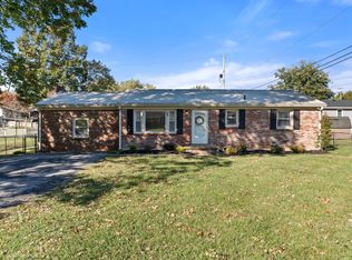 2706 Driftwood Dr, Springfield, TN 37172