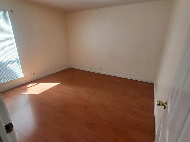 1731 Ellis St #10 — Photo 12