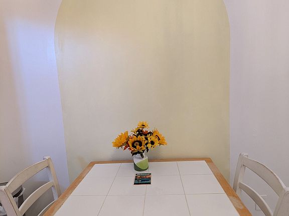 Dining area (the table extends and there are 4 chairs)...