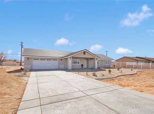 22853 Outer Hwy #18, Apple Valley, CA 92307