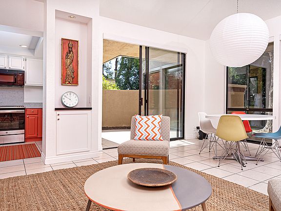 2nd image of 2501 N Indian Canyon Dr Unit 621