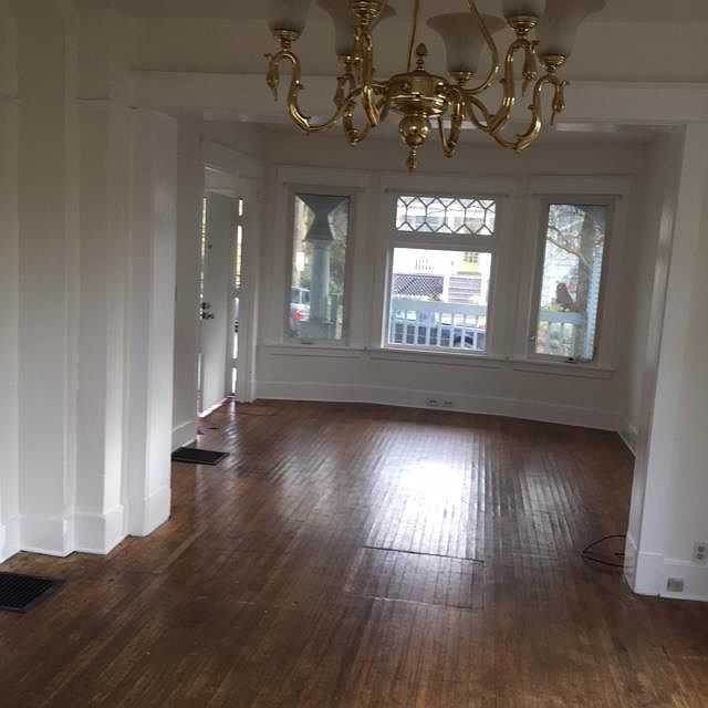 2nd image of 4317 NE 7th Ave