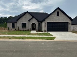 4825 Coronell Way, Bryant, AR 72022