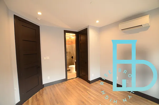 Rented by Miron Realty Group | media 38