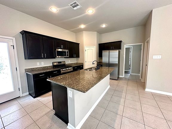 4th image of 38269 Cotton Creek Ave