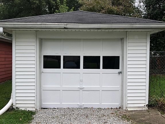 2nd image of 725 Eastland Ave