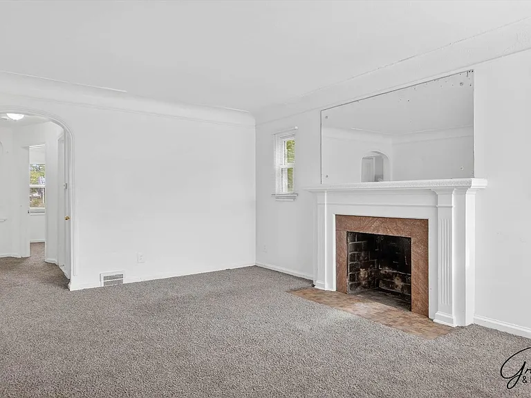 9409 Balfour Rd — Photo 3