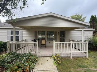 8715 Little Bend Ct, Middleville, MI 49333