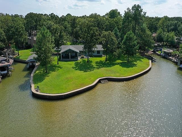 1st image of 9 Grandview Cir