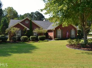 590 Silverberry Ln, Buford, GA 30518