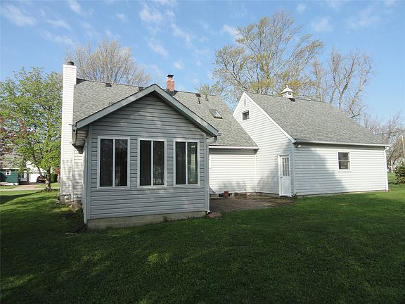 4th image of 1105 Linden Ave
