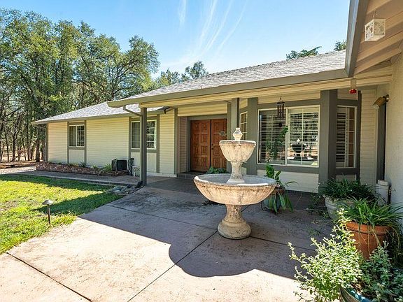 4th image of 21971 Daven Way