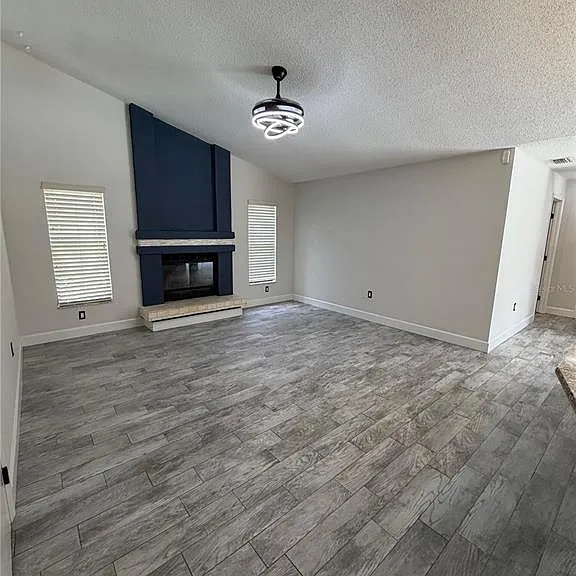 3221 Oakwood Pl — Photo 8