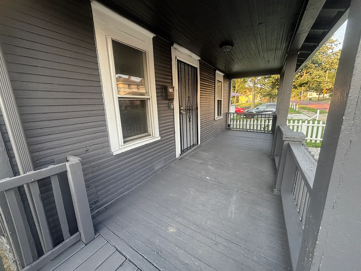 3 bed, 1.5 bath, 1019 sqft, $1,175 — Photo 2