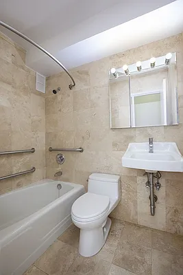 Sold by Manhattan Boutique Real Estate | media 13