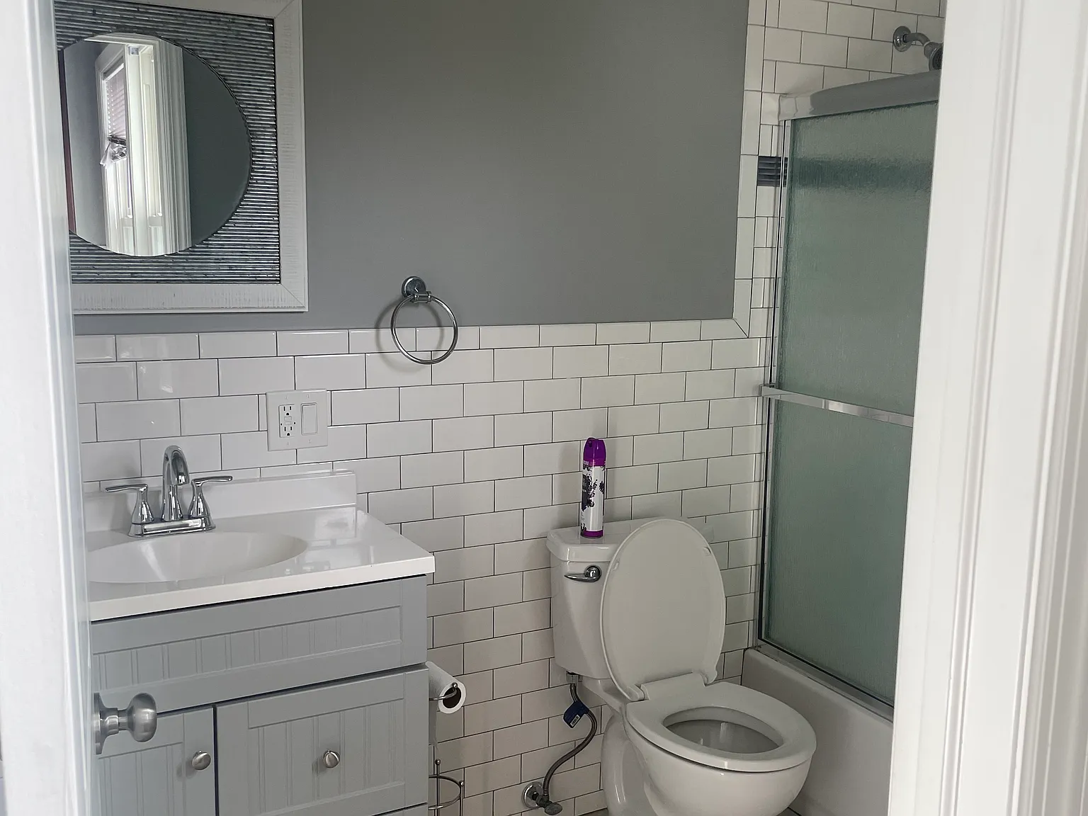 270 New York Ave — Photo 3