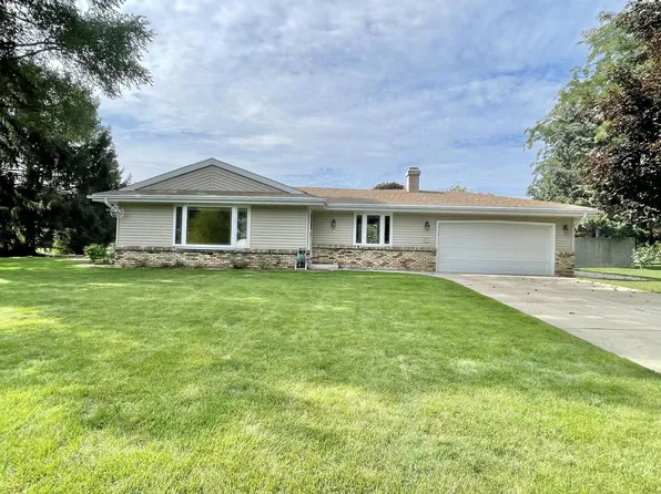 504 Fox Knoll COURT, Waterford, WI 53185