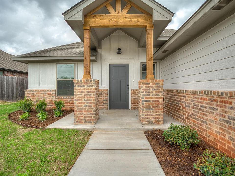 1st image of 4516 Hambletonian Ln