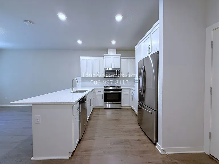 6527 SE Genrosa St — Photo 7