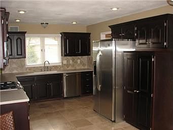 2nd image of 7833 Woodstone Ln