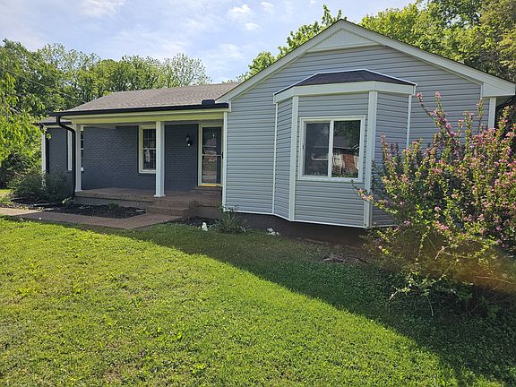 2nd image of 314 Sunny Acre Dr