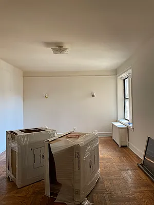 Rented by Olympic CIty Real Estate | media 2