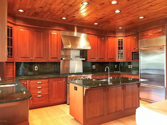 3rd image of 15 Antlers Ln