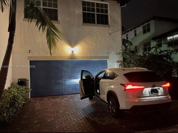 2850 SW 119th Rd, Miramar, FL 33025