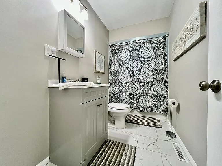 285 Whittaker Ave — Photo 7