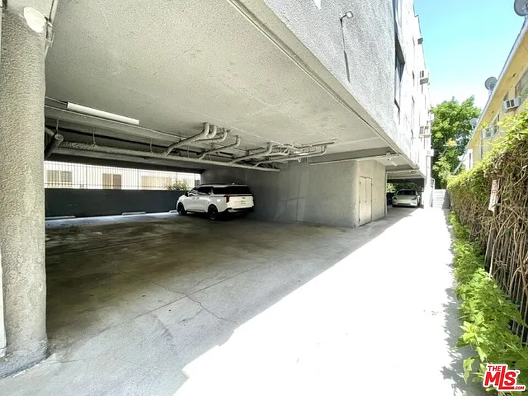 922 N Hudson Ave #10 — Photo 27