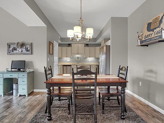 4th image of 5 Monarch Trace Ct APT 302