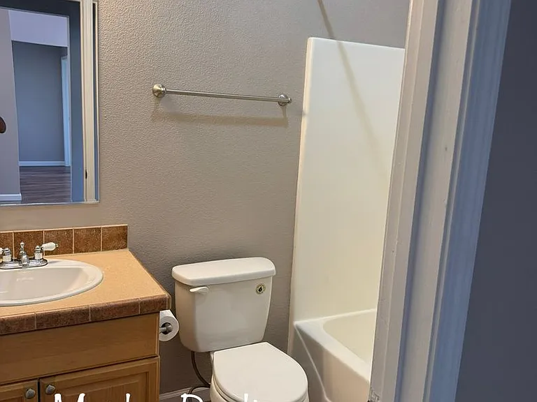 521 Van Buren Rd — Photo 13