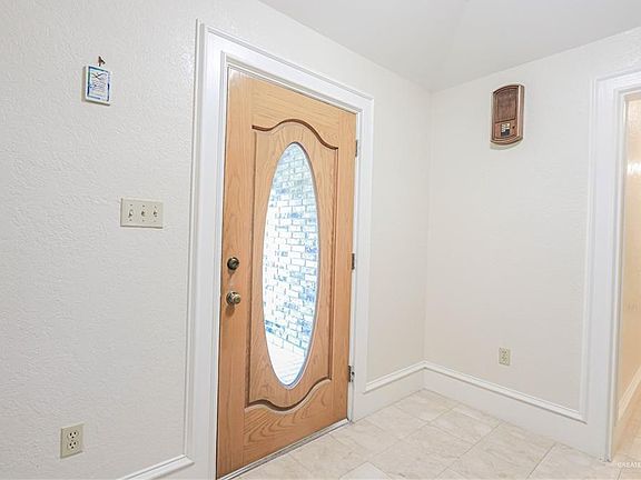 5th image of 1412 Grovewood Ave