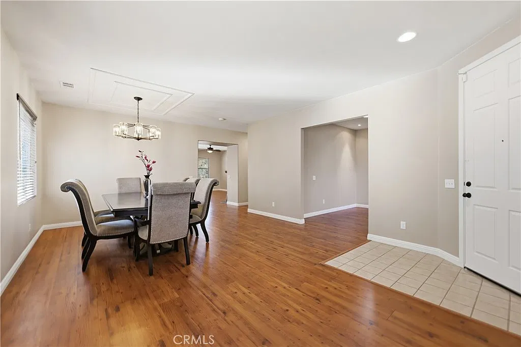 4 bed, 2.5 bath, 2444 sqft, $3,495 — Photo 4