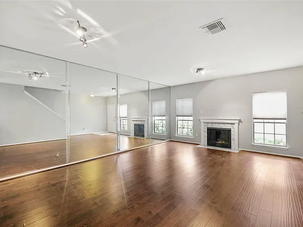 3042 Holly Hall St #3042, Houston, TX 77054