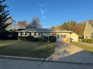 1620 E Fairlawn Dr, Urbana, IL