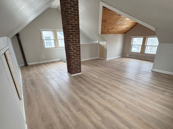 102 W Franklin St #3