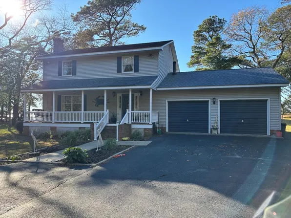 11576 Heron Dr, Machipongo, VA 23405