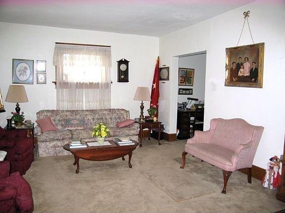 3rd image of 2717 Van Buren Ave