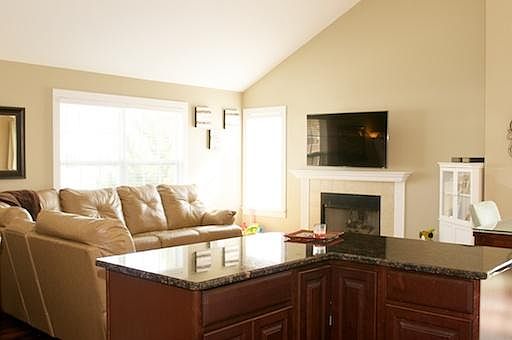 2nd image of 2621 Canyon Dr