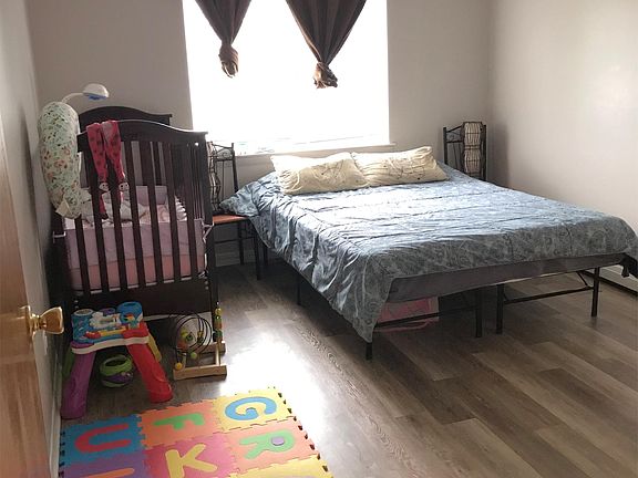 3rd image of 1226 E Long Valley Dr APT 1B