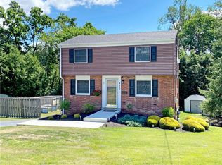 5967 Dublin Rd, Bethel Park, PA 15102