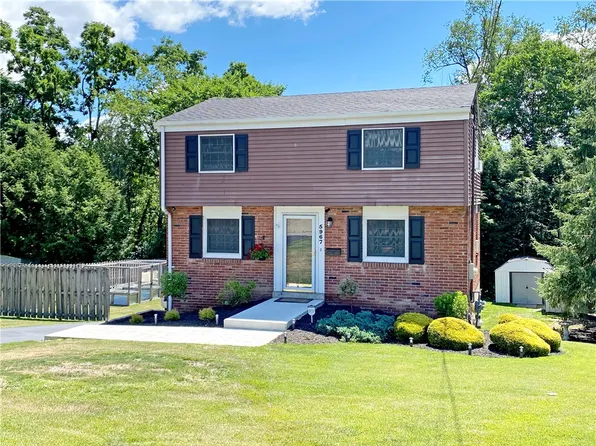 5967 Dublin Rd, Bethel Park, PA 15102