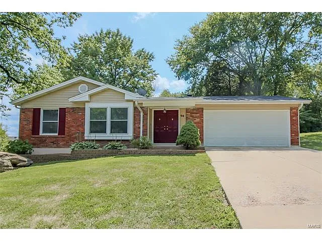 94 Hickory Hill Dr photo 1