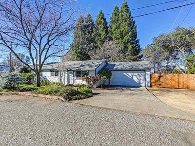 1545 Live Oak Pl, Auburn, CA, 95603